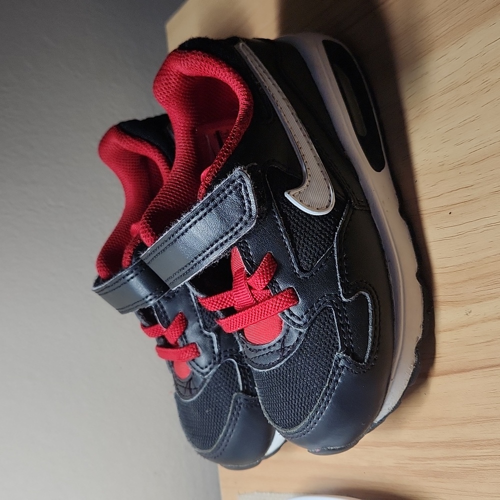 Nike Air Max Toddler 8c Sneakers